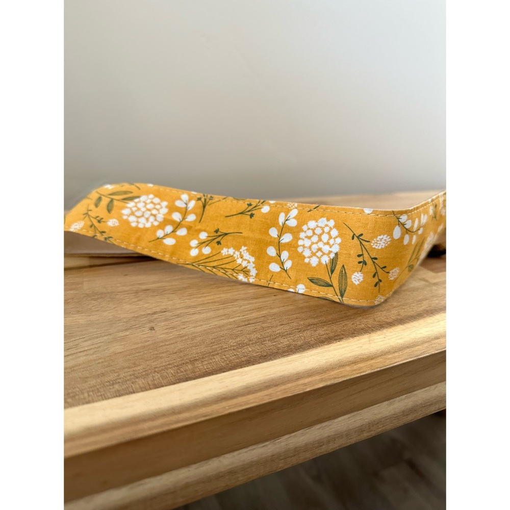 Spring Blossom Camera Strap - Picture 5 of 5